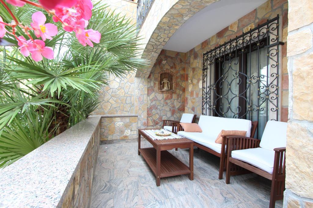 Apartments Marlina Rovinj Exterior foto